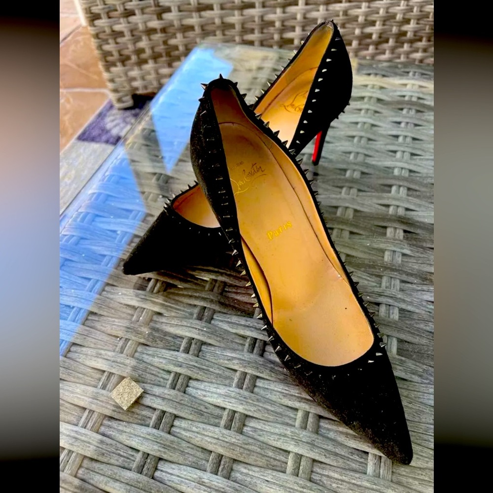 Christian louboutin size 38 spike heels